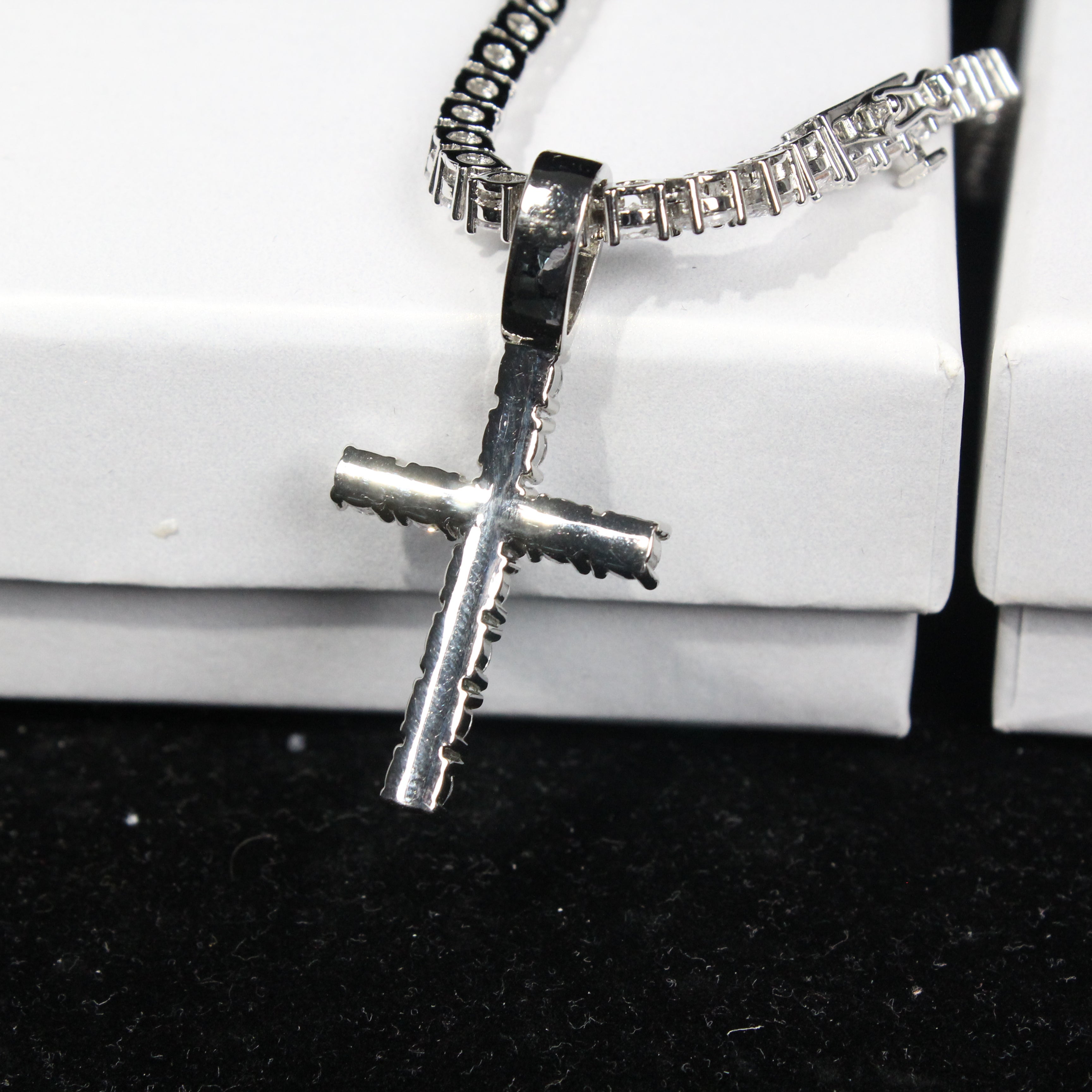 18K GOLD-PLATED ICED BLING CROSS  PENDANT（CHAIN）