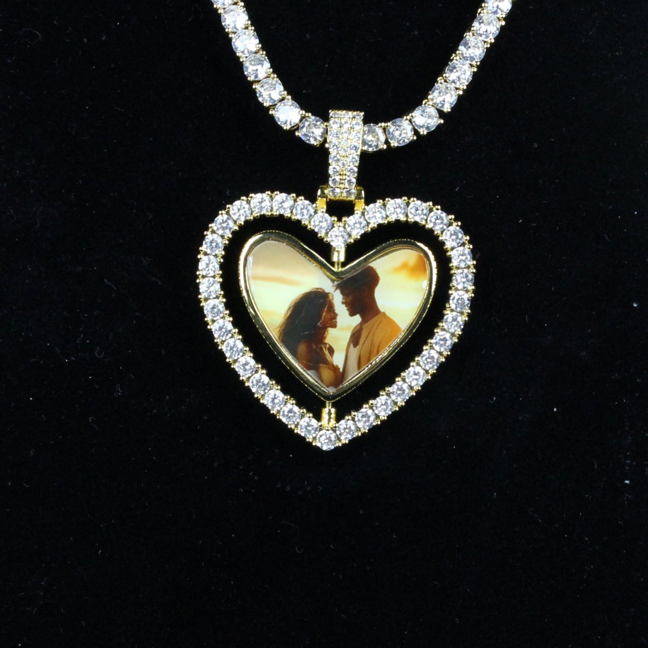 3D Spinning 2-Faced Heart Custom Photo Pendant