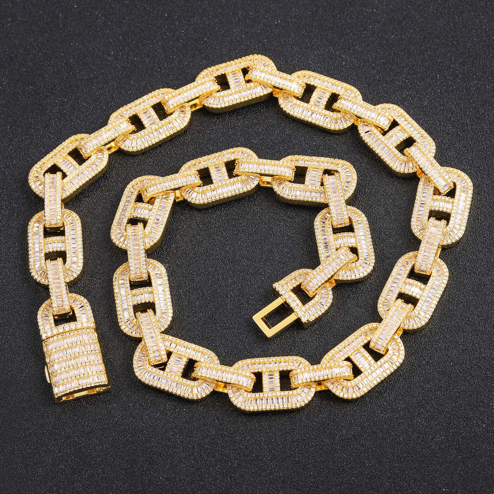 15mm Baguette Mariner Chain in 18k Gold